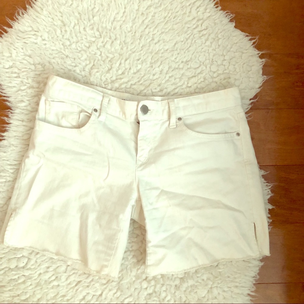 GAP white cut off shorts